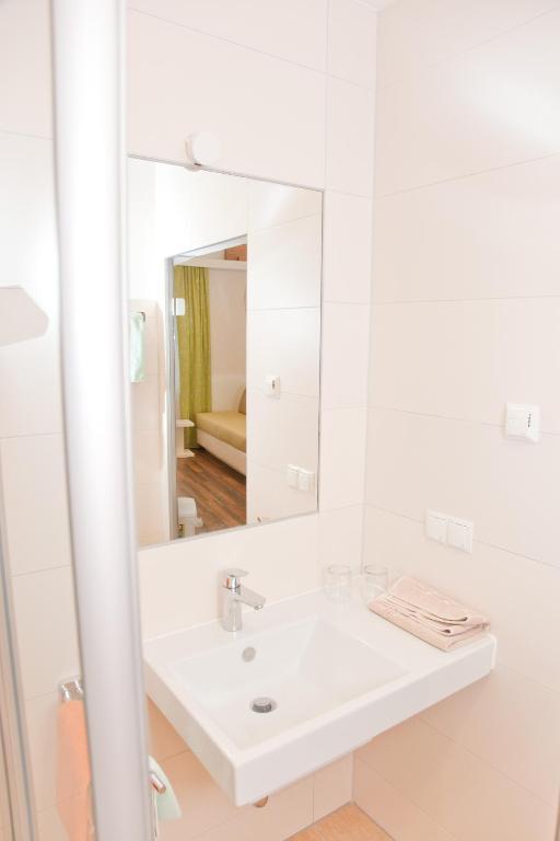 Gasthof Pack "Zur Lebing Au" Hartberg Room photo